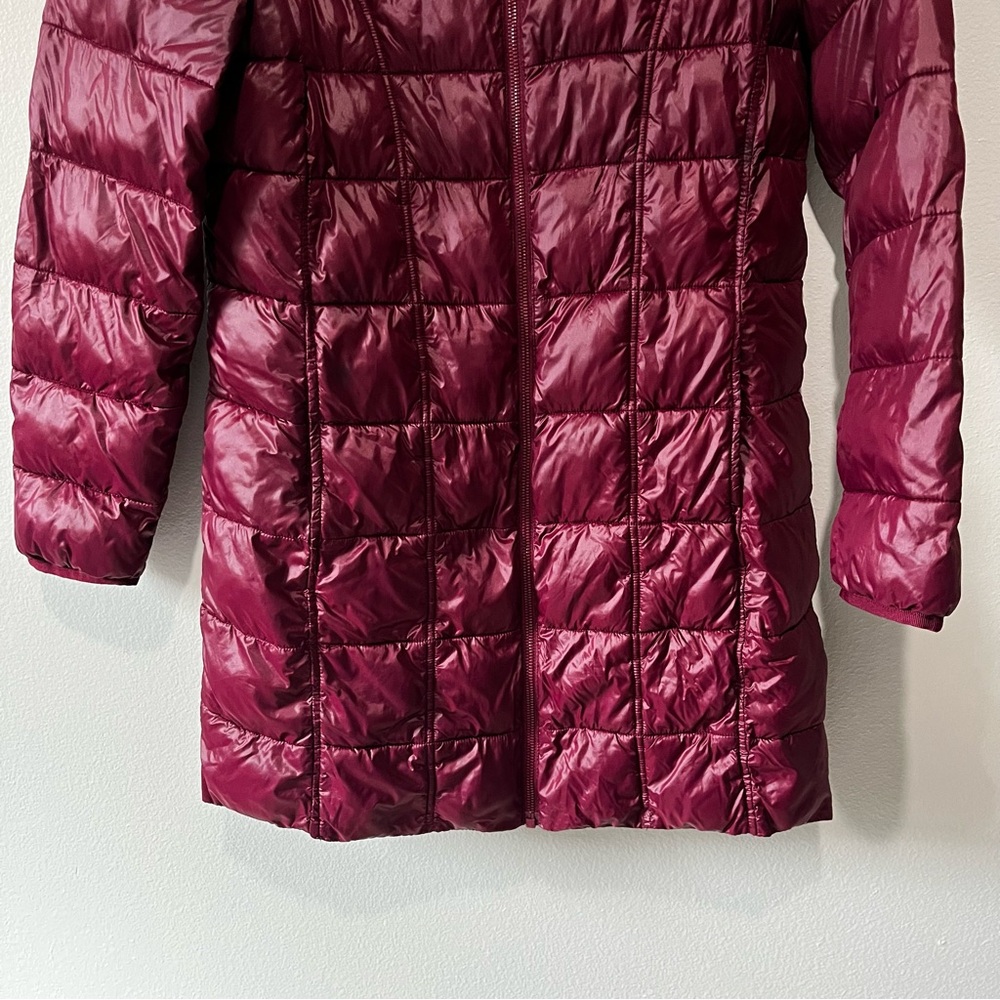 Aventure- Women's Deep Red Puffer Coat Size M - Picture 2 of 5